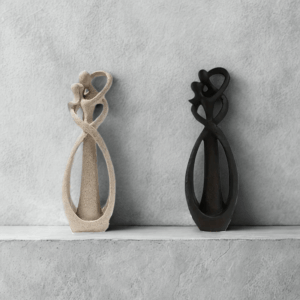 Abstractă sculptură a sărutului