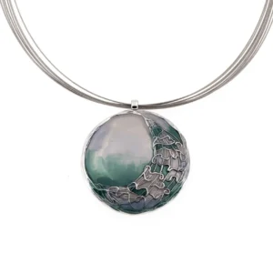 Universum Green Colier