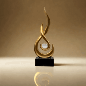 Sculptură geometrică de lux - flacără aurie